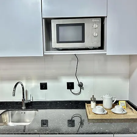 Apartment Bright Near Bolhao Metro Station *