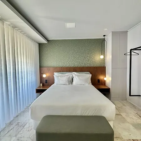 Bright Near Bolhao Metro Station Apartment
